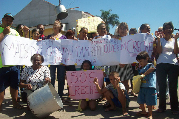 No Grajaú, extremo sul de São Paulo, mães protestam contra a falta de creches. | Crédito: Reprodução