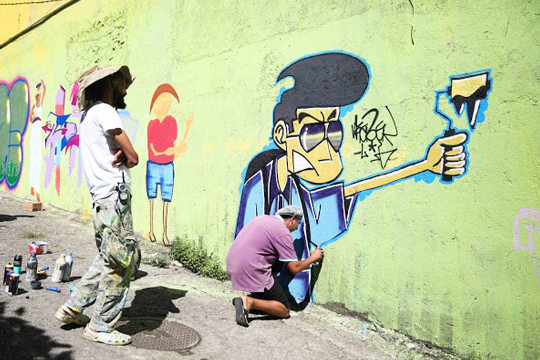 Em um momento de tensão para a arte urbana de São Paulo, resgatamos a história de um dos maiores grafiteiros que a capital paulista já teve: Niggaz da Hora.