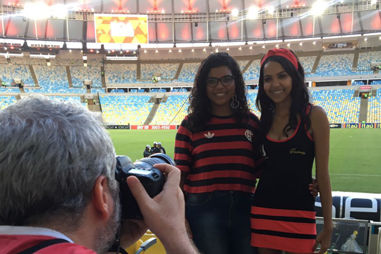 Lançada pelo Flamengo, a campanha Paixão Cega pretende estimular uma nova forma de experiência para deficientes visuais acompanharem um jogo de futebol.