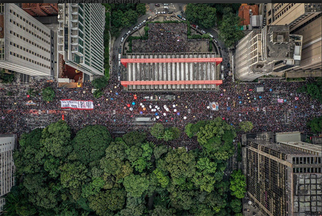manifestação na paulista 